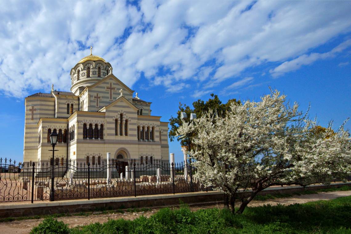 Паломничество и отдых в Крыму